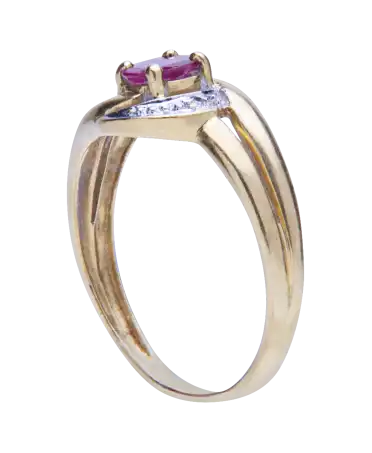 RING AUS 18 KARAT GELBGOLD MIT ZENTRALEM RUBIN, ERHÄLTLICH BEI VIRTU LUXURY