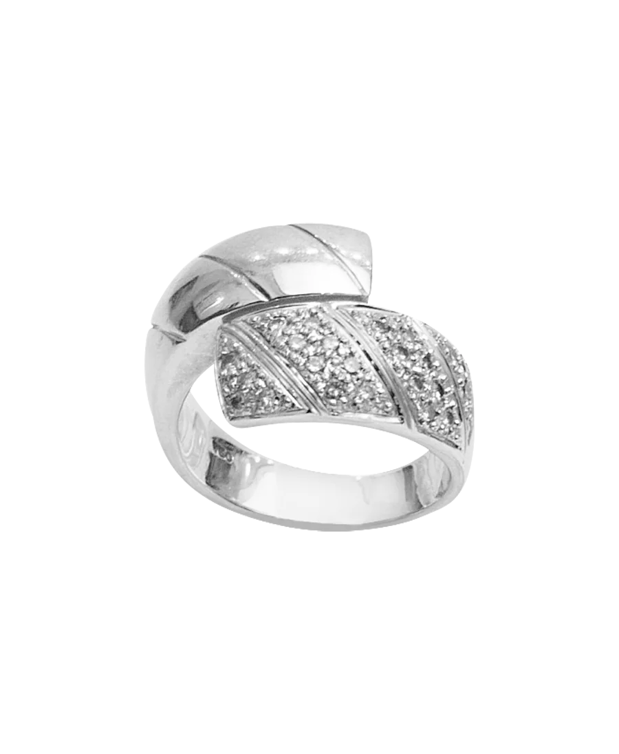 WHITE GOLD DIAMOND Ring, ein charismatischer und bezaubernder Ring mit Diamanten.