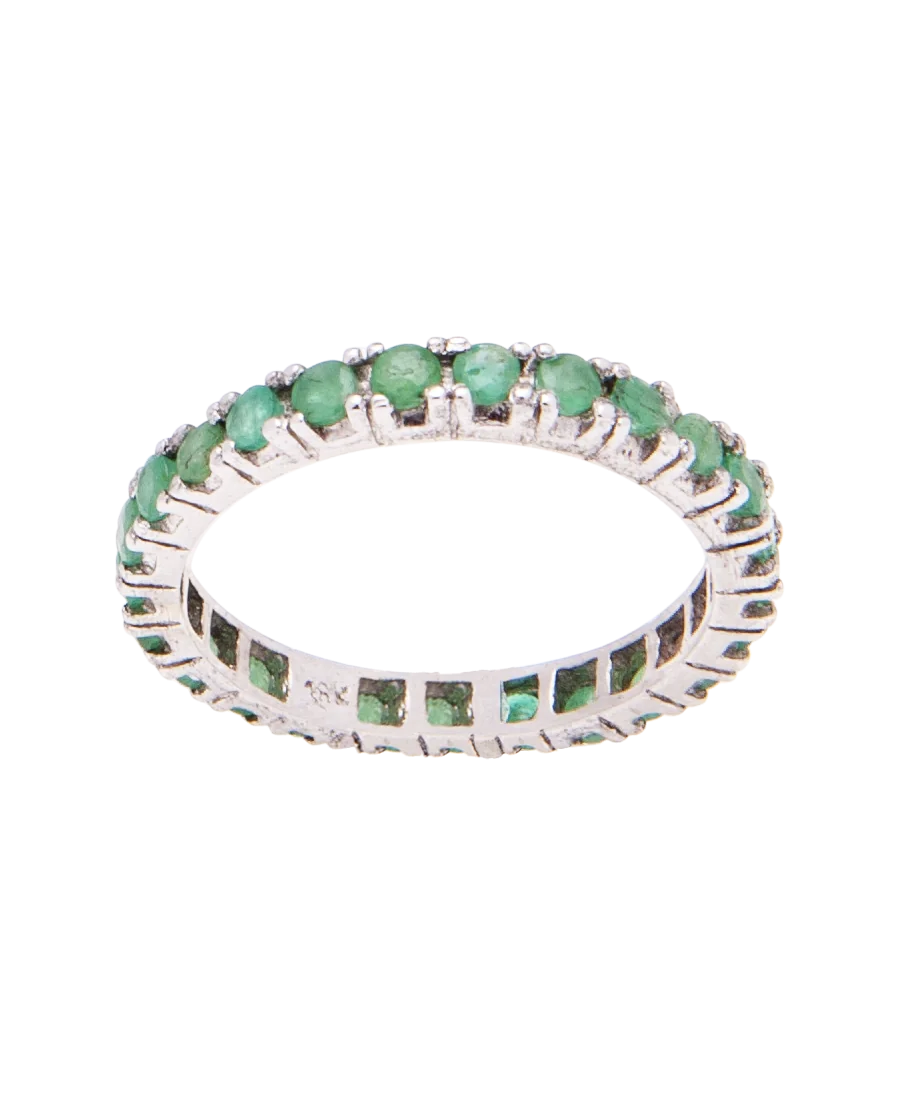 Bague Émeraude Tour Complet une bague en Or blanc 18 Carats. Disponible chez VIRTU LUXURY. Bague Émeraude Tour Complet une bague en Or blanc 18 Carats. Disponible chez VIRTU LUXURY.