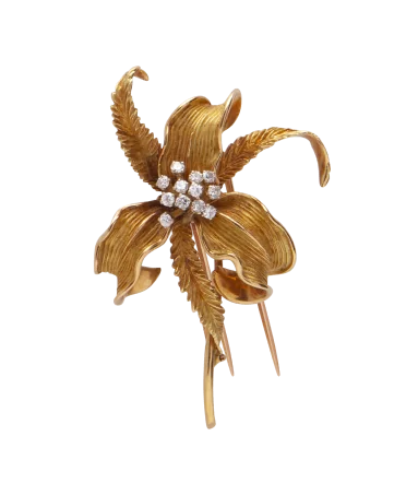Floral-Brosche mit funkelnden runden Brillanten. Erhältlich bei VIRTU LUXURY.